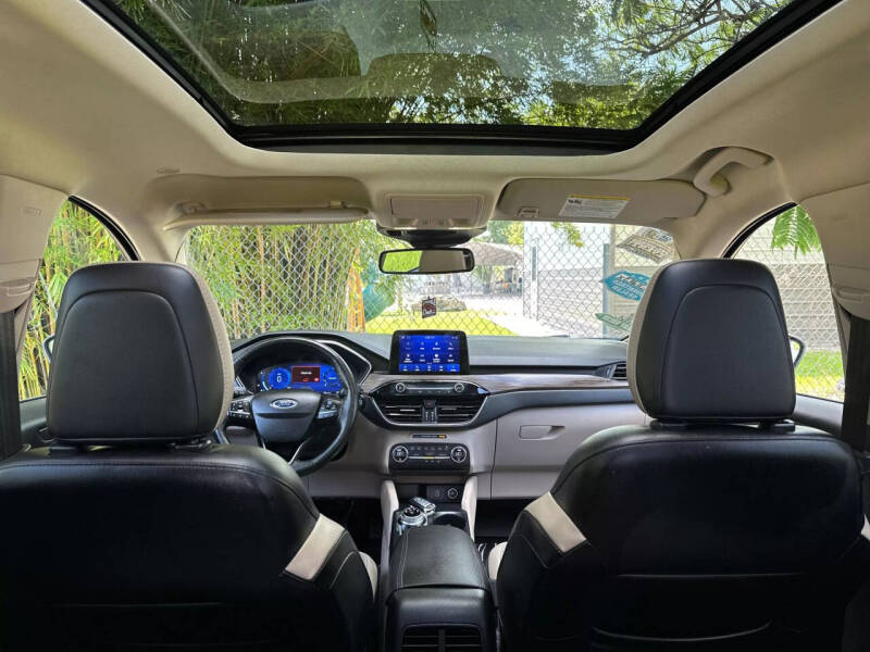 2020 Ford Escape Titanium