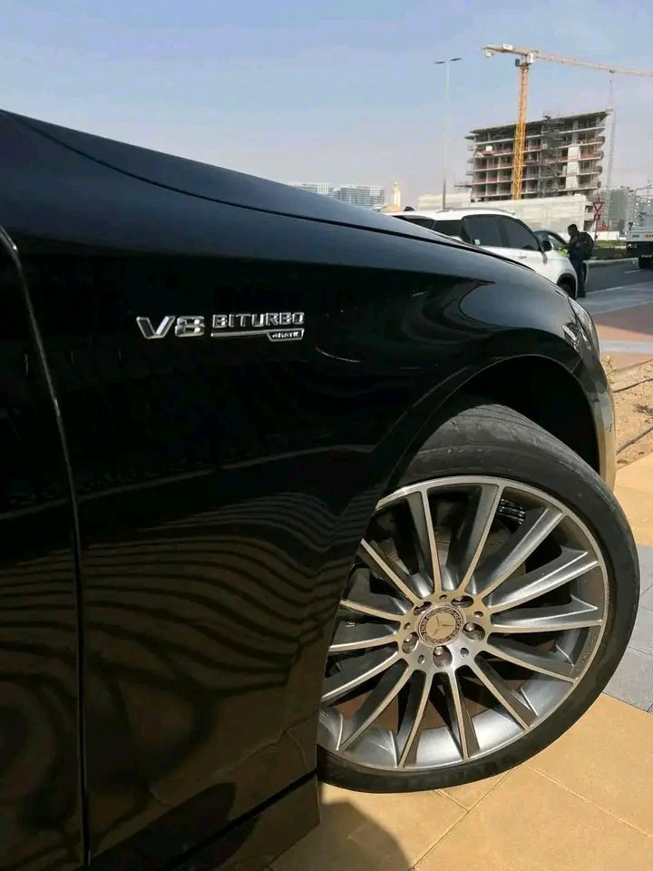 Mercedes Benz S550