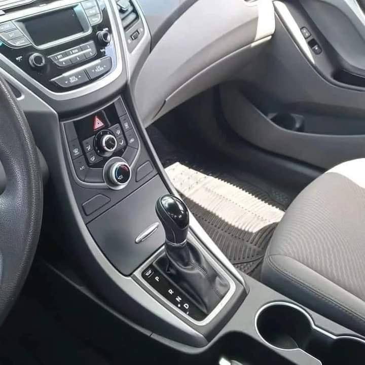 Hyundai Elantra 2015
