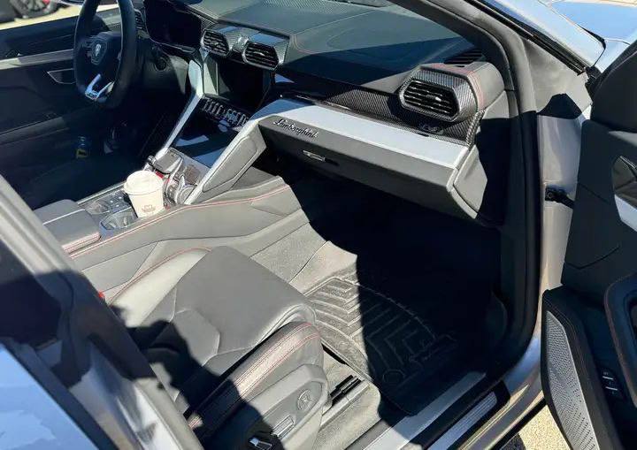 2019 Lamborghini Urus