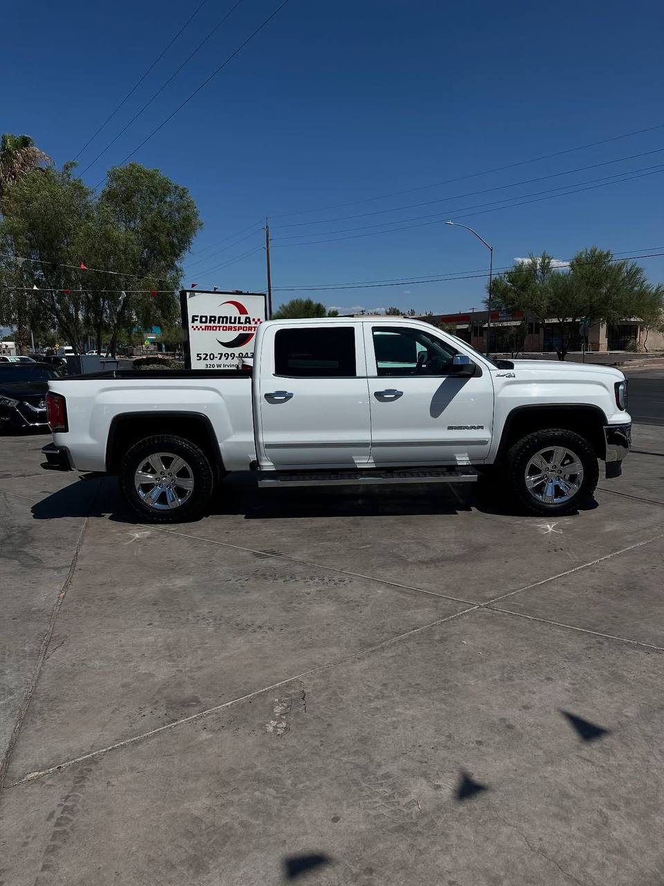 2018 GMC Sierra 1500 Crew Cab SLT  V8, 5.3L – 4×4