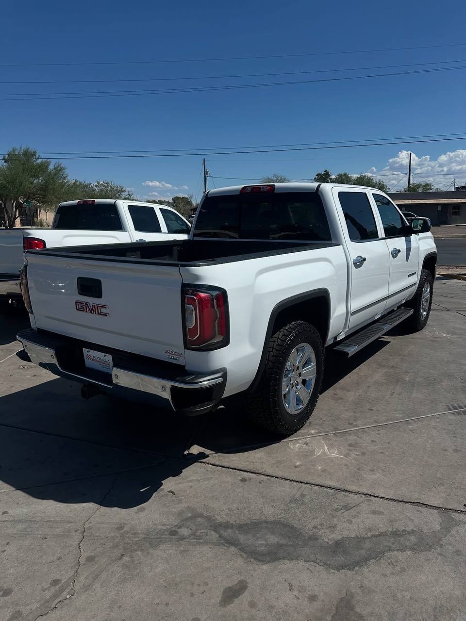 2018 GMC Sierra 1500 Crew Cab SLT  V8, 5.3L – 4×4