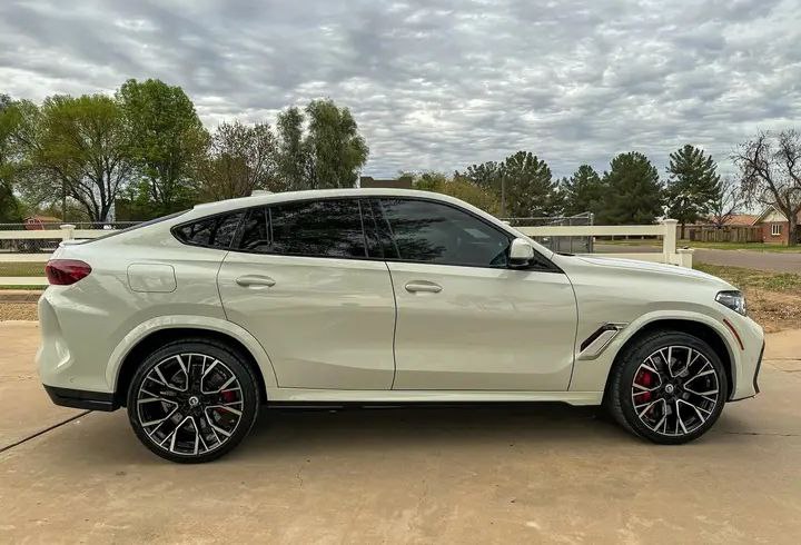 2022 BMW X6 M Sports Utility 4D