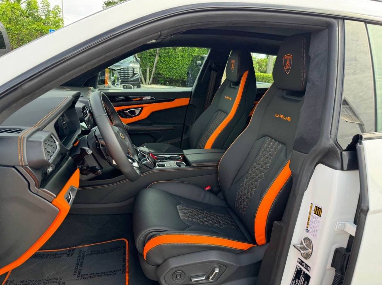 2023 Lamborghini Urus • S