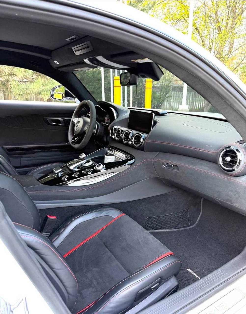 2019 Mercedes-Benz GT