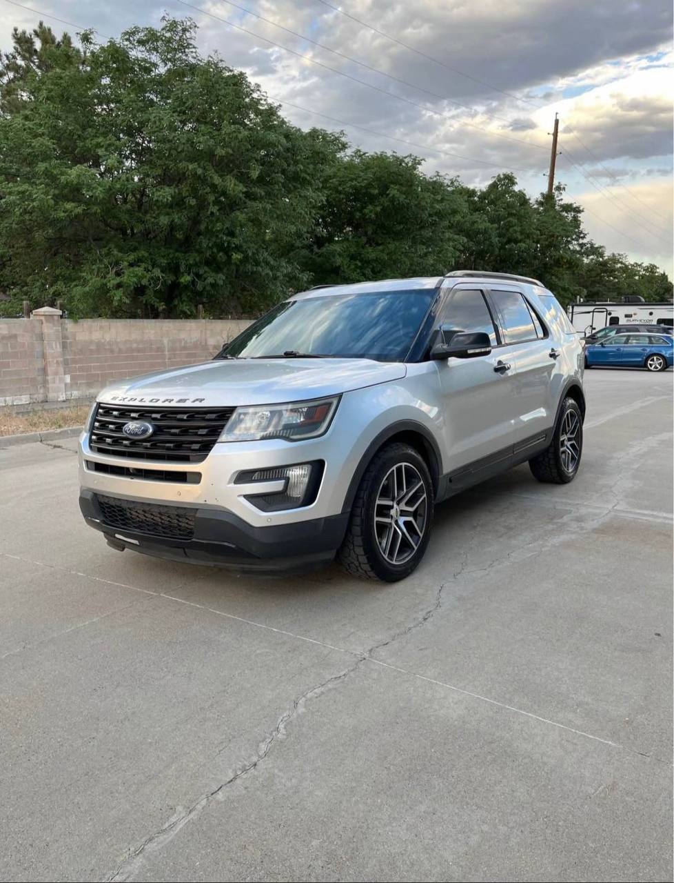 2016 Ford Explorer • Sport Utility 4D