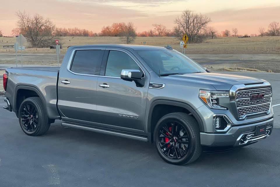GMC Sierra Denali 4×4
