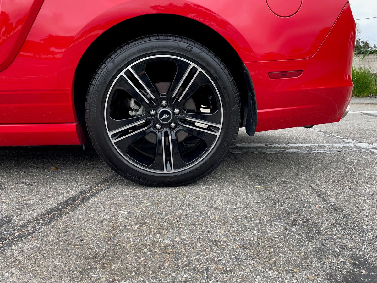 2014 Ford Mustang GT/CS Coupe