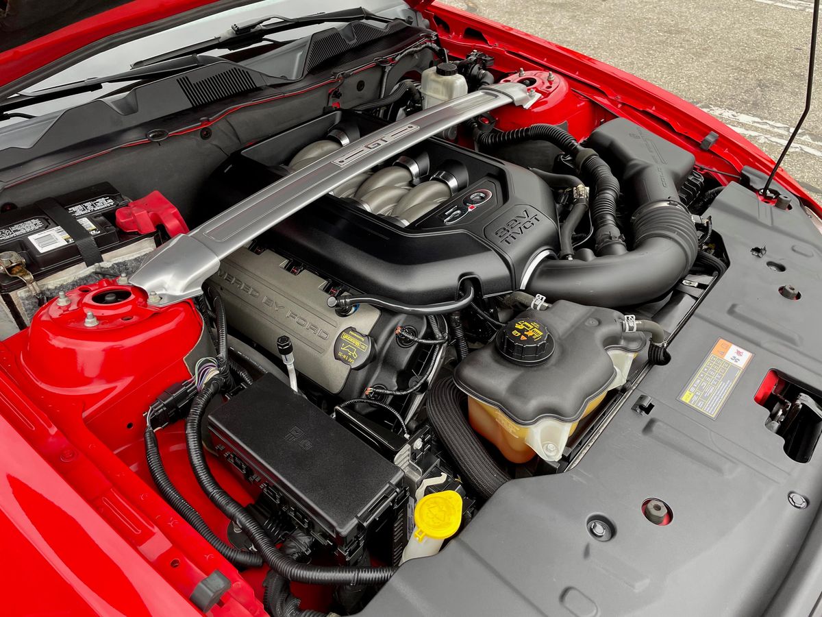 2014 Ford Mustang GT/CS Coupe