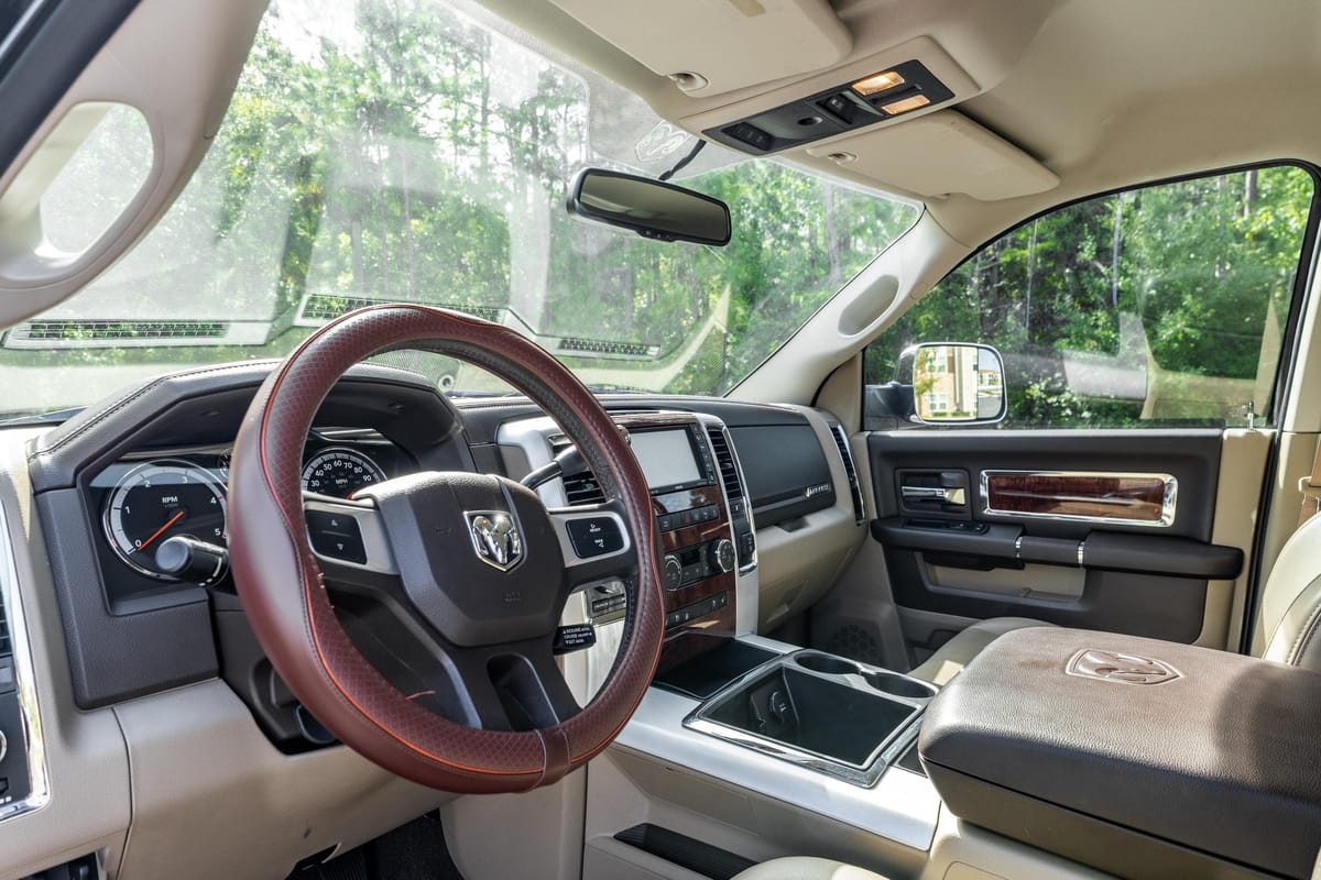 Dodge Ram 2500 Heavy Duty Laramie 4×4