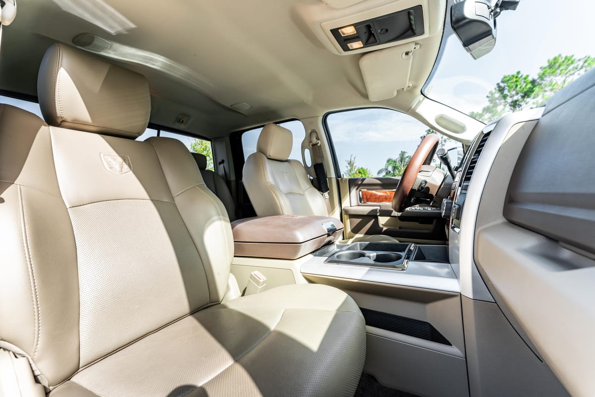 Dodge Ram 2500 Heavy Duty Laramie 4×4