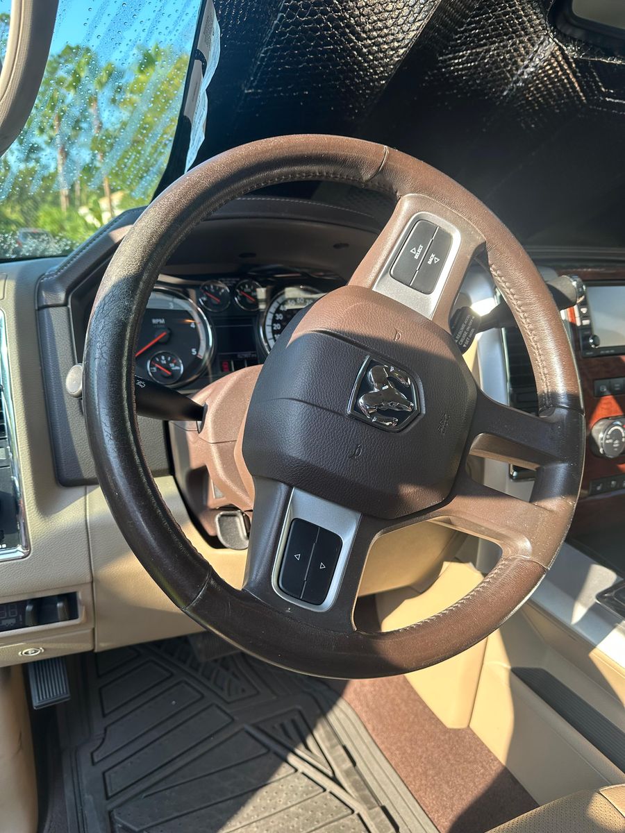 Dodge Ram 2500 Heavy Duty Laramie 4×4