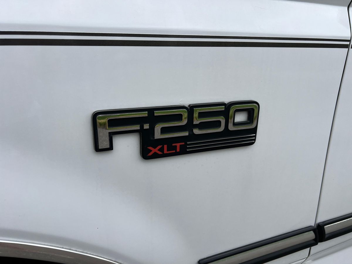 1992 Ford F-250 XLT 4×4