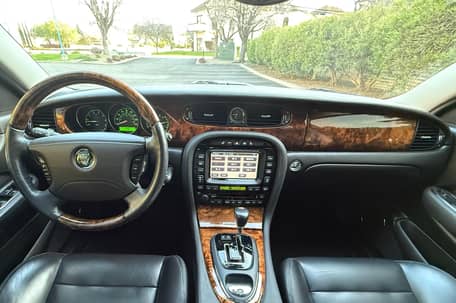 2004 Jaguar XJR
