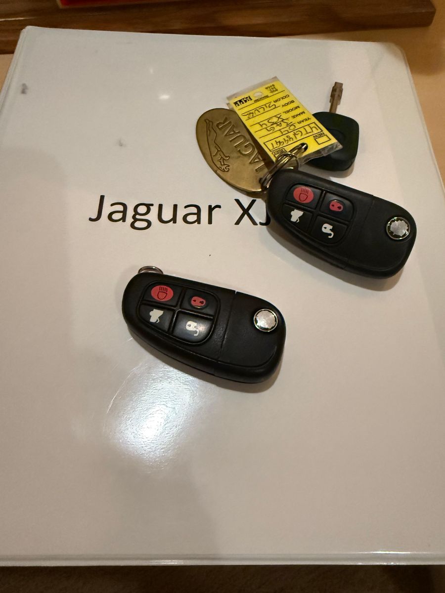2004 Jaguar XJR