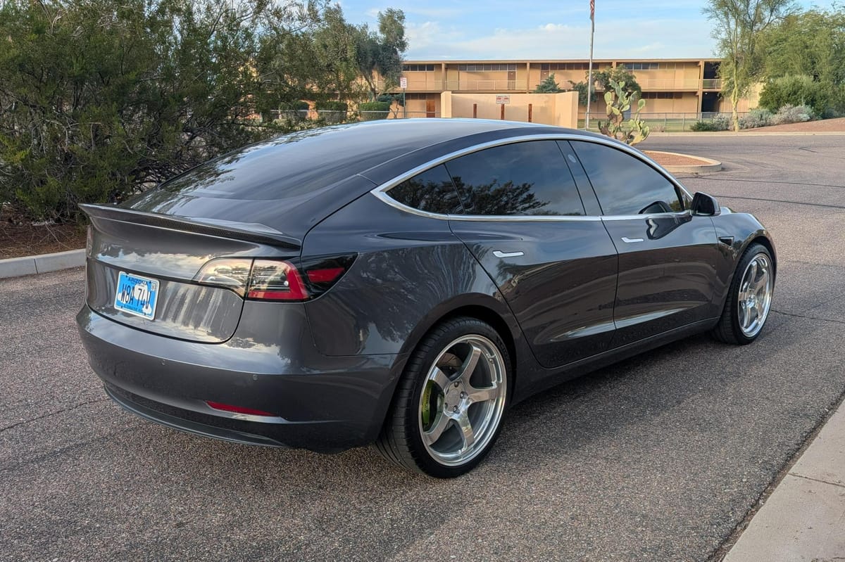 2018 Tesla Model 3 Performance