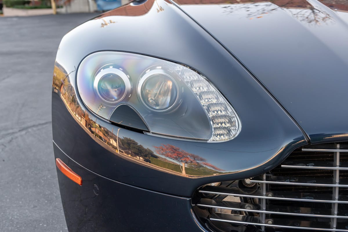 2009 Aston Martin V8 Vantage Coupe