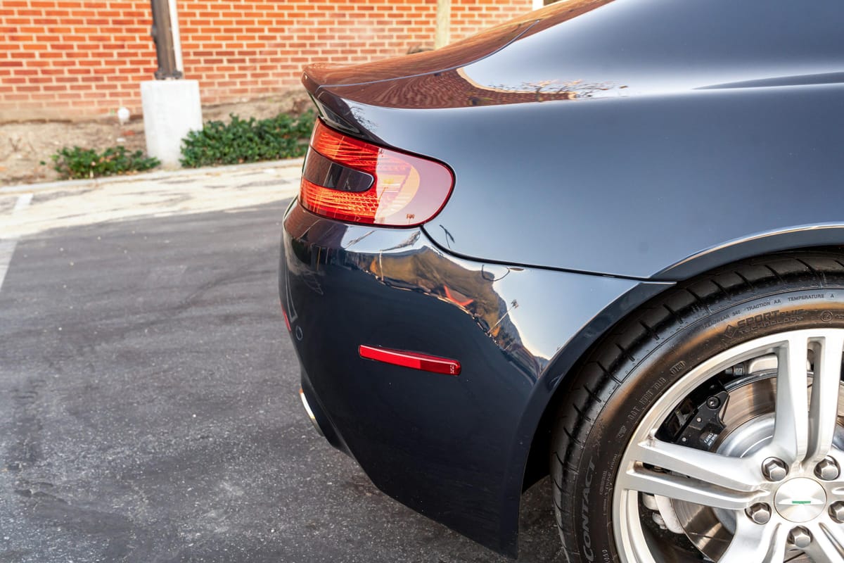 2009 Aston Martin V8 Vantage Coupe