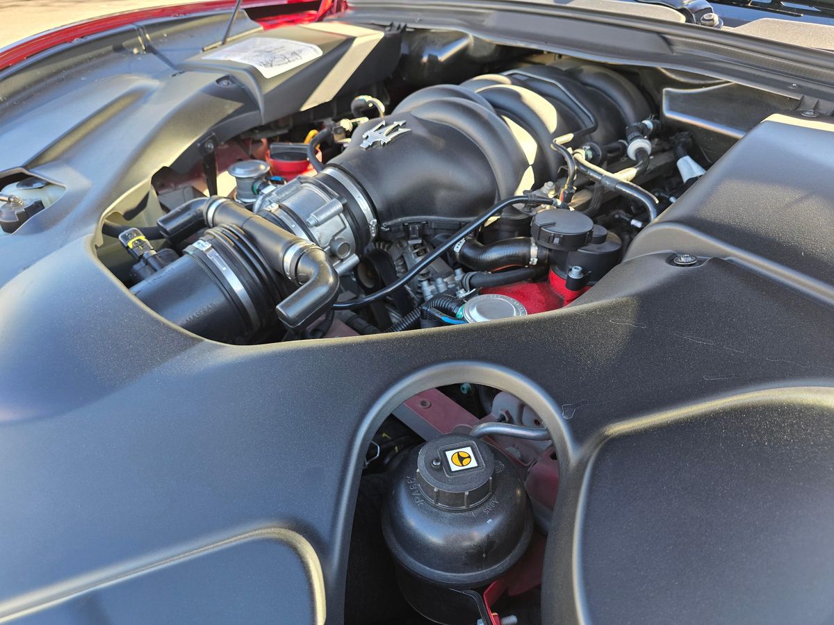 2014 Maserati GranTurismo Sport